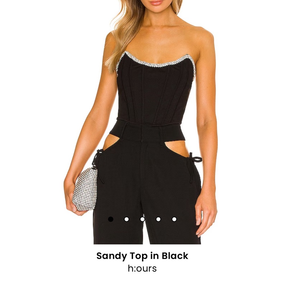 Hours sandy top with diamond detail
